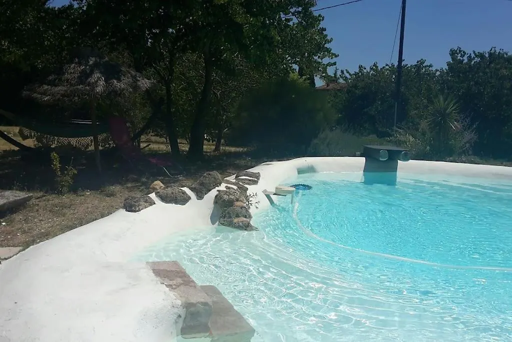 Gite La Coulee Douce Lorgues 0*,  France
